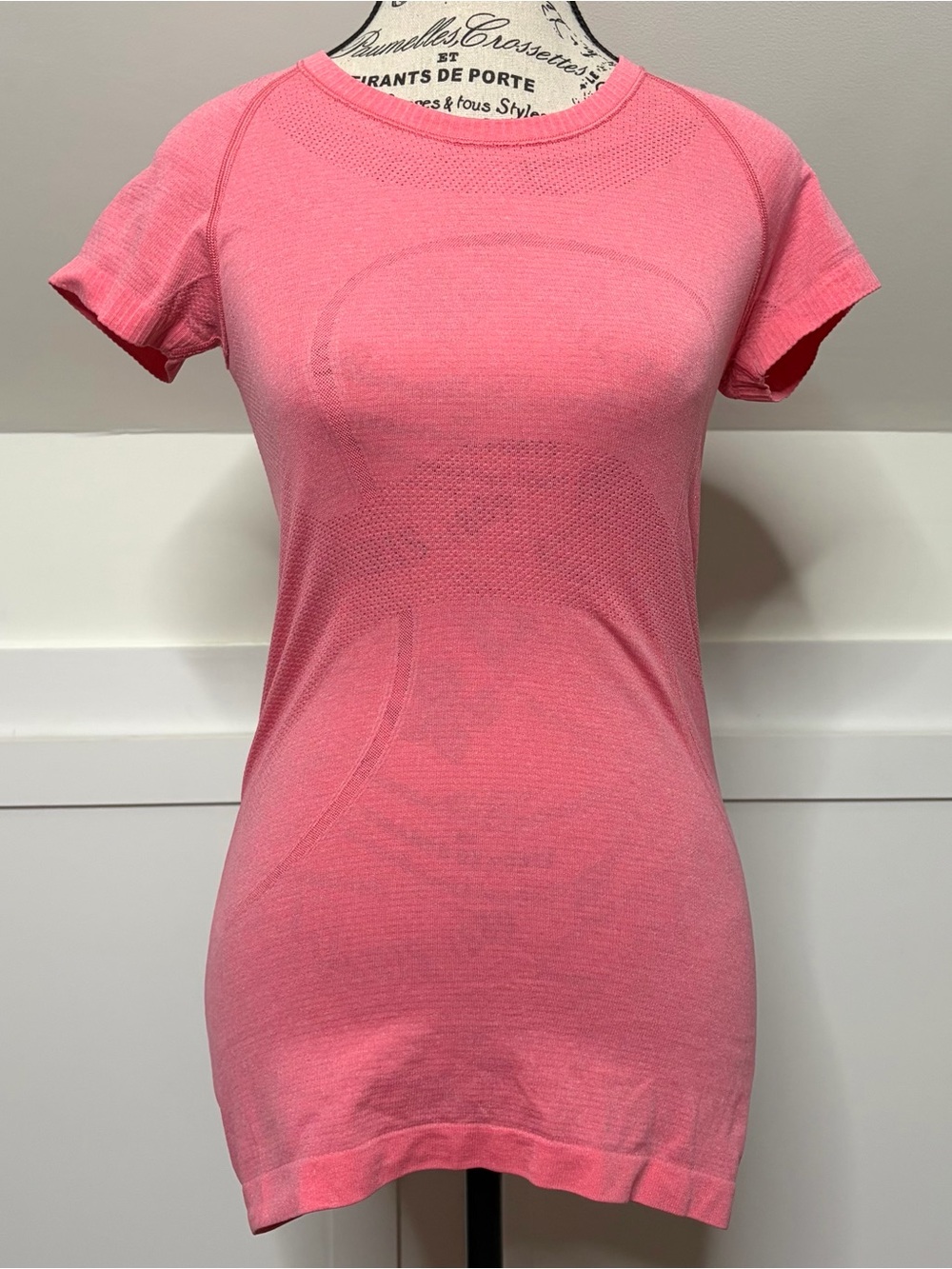 Lululemon Swiftly Tech Short Sleeve 2.0 Tshirt Sz 6